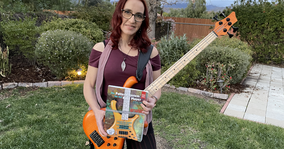 Bass Players: Preorder my new book by Ariane Cap - Indiegogo