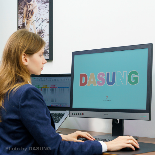 Smart Color Ink Screen Paperlike Color: World First Color E-ink Monitor by DASUNG - Indiegogo