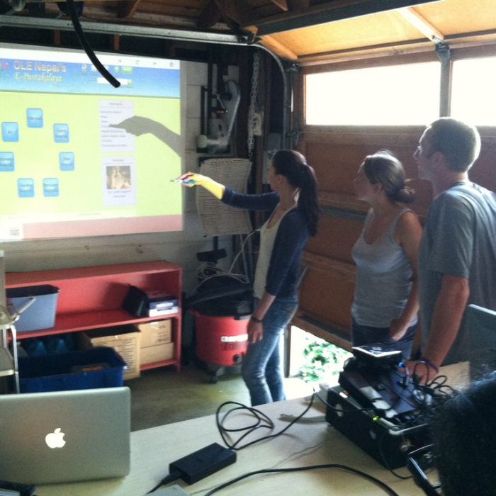 Looma Project Looma: Bringing Educational Resources to the Rural School by ...