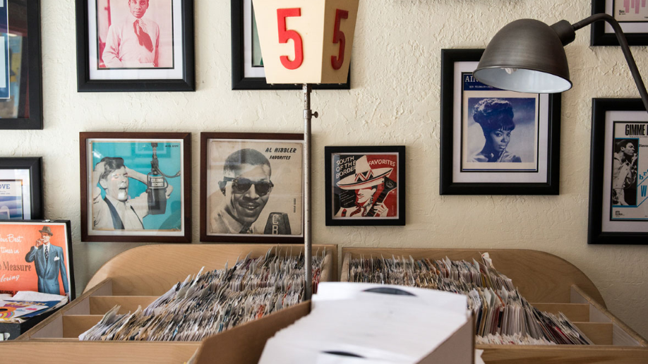 RECORD STORES - The photobook about record stores by Bernd