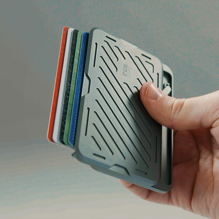 Mech Wallet: Push to Reveal, Fidget for Fun by PunCube Team