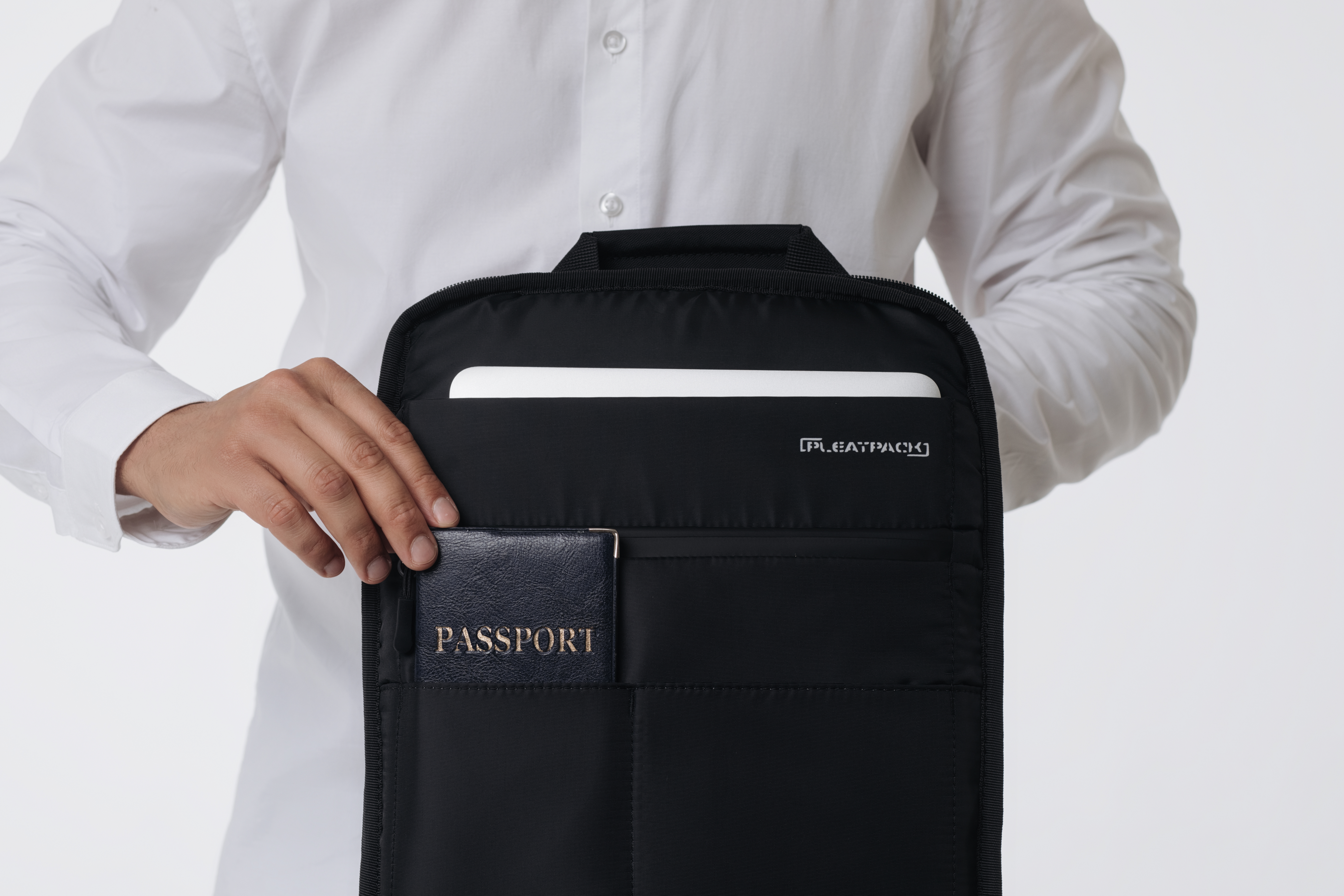 PLEATPACK SLIM - Ultimate Professional Backpack by PLEATPACK