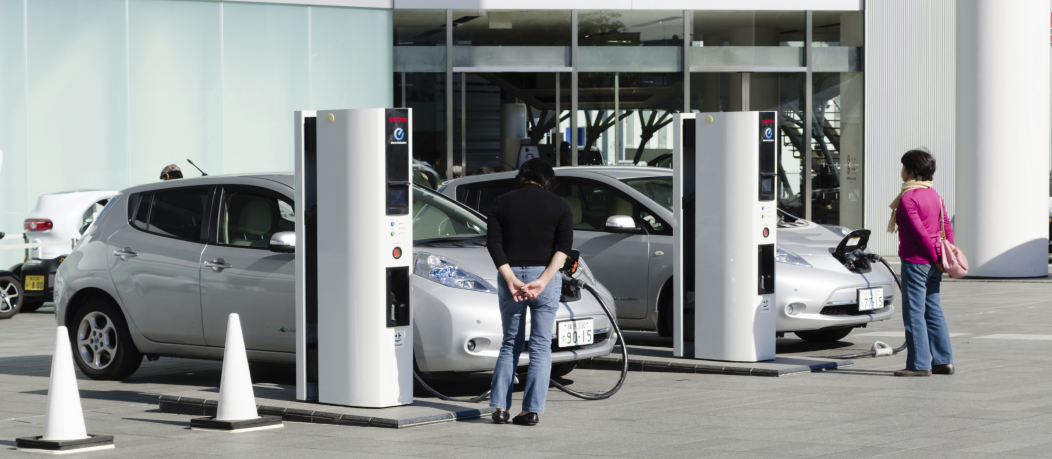Mbeam MBEAM:1st Electric Car with Quick- Swap Batteries by Helmut Igel ...