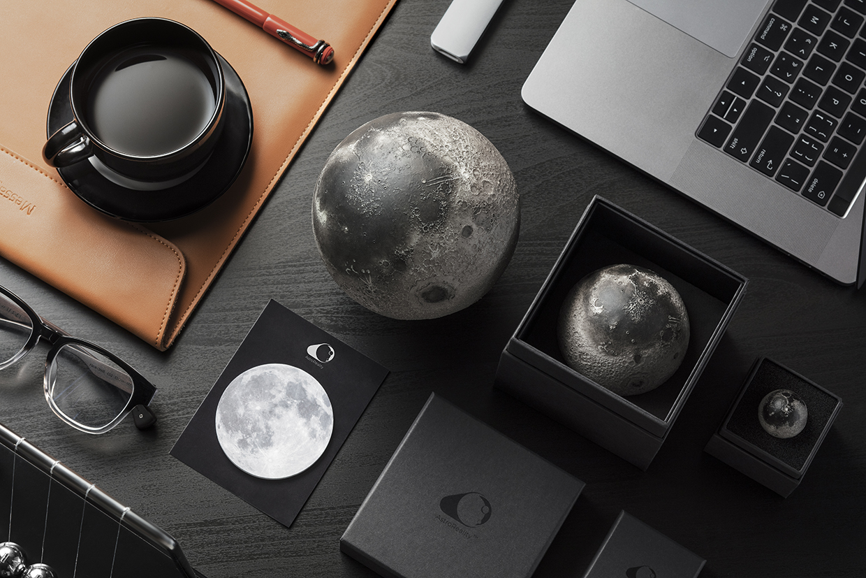 LUNAR. The most precisely made Moon model with AR. by AstroReality
