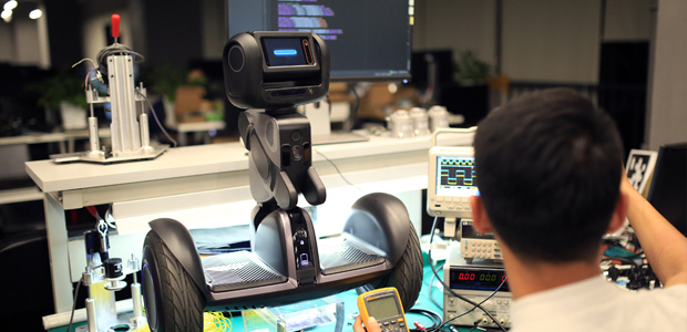 Loomo: Mini Transporter Meets Robot Sidekick by Segway Robotics