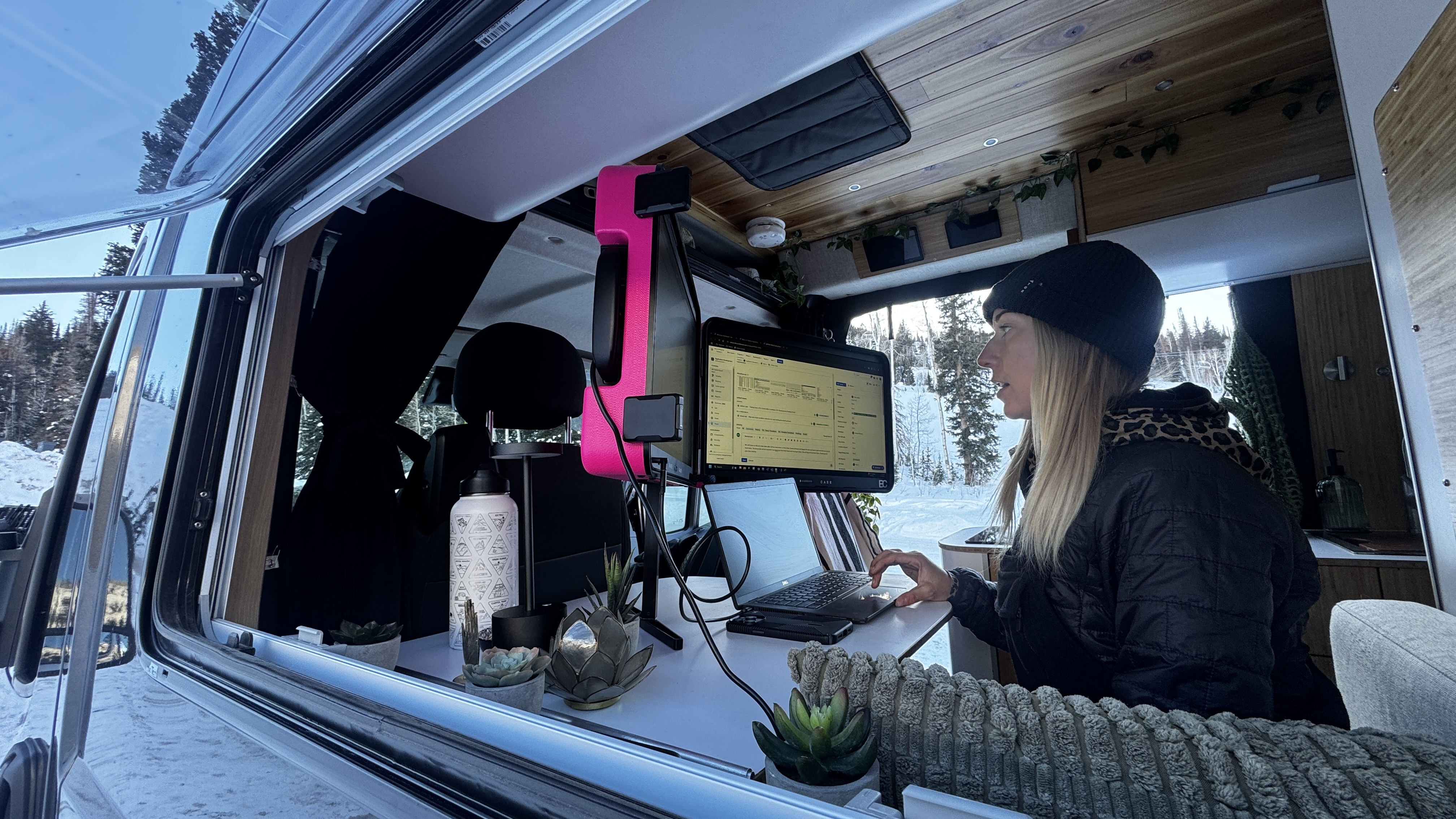 Base Case: The Ultraportable Mobile Workstation by Base Case - Indiegogo