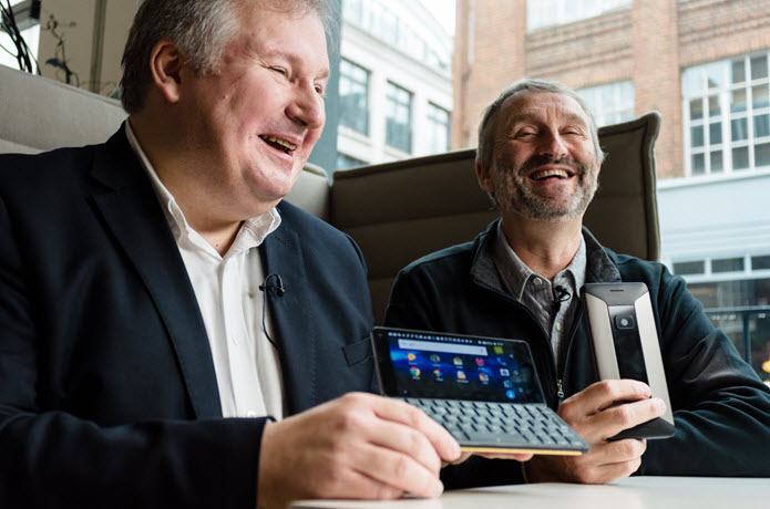 Cosmo Communicator by Planet Computers - Indiegogo