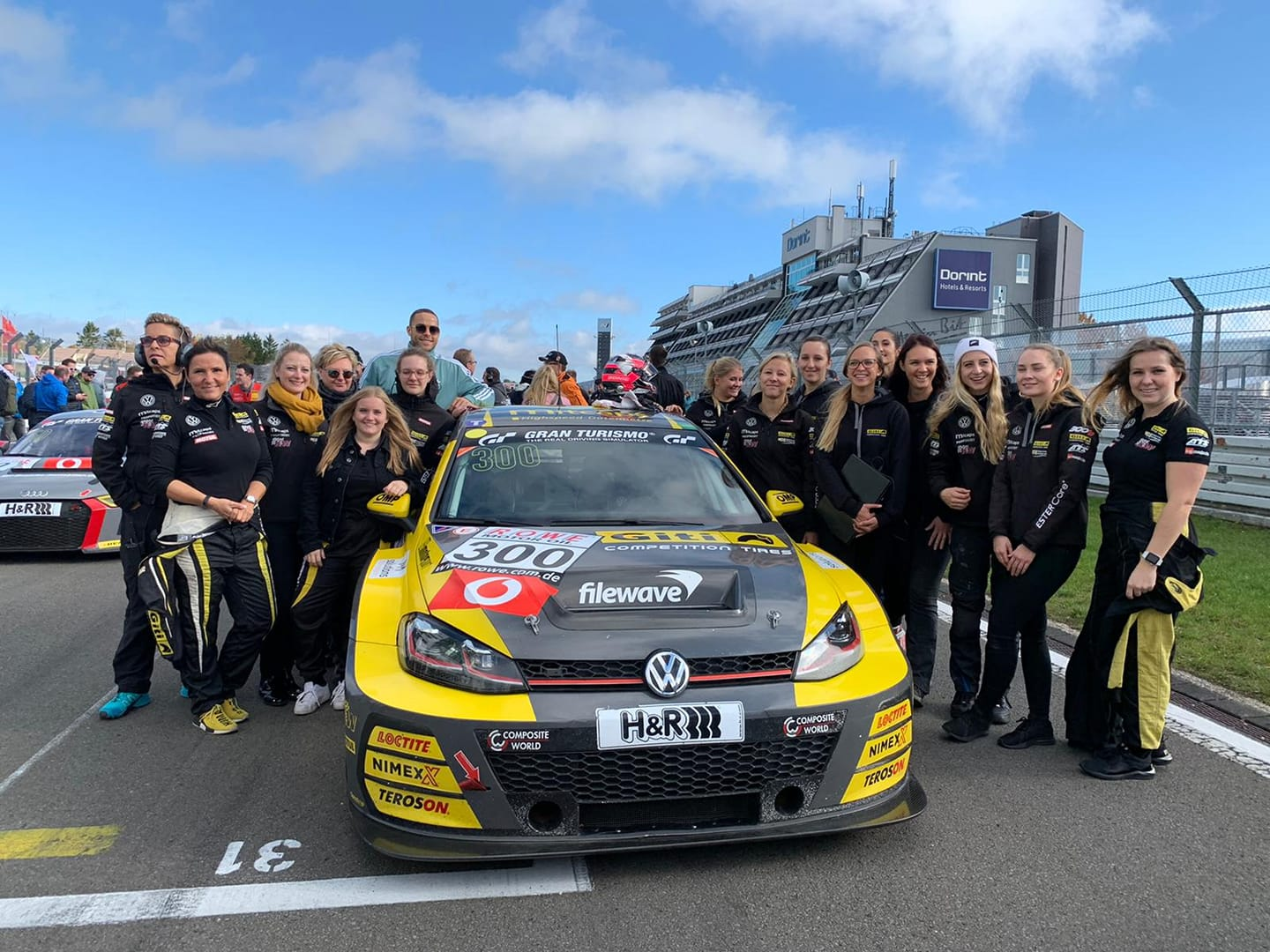 Girls Only Racing The Girls-Only Racing Team. by Nicole Willems - Indiegogo